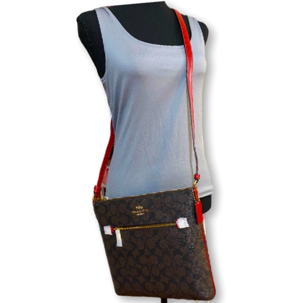 Brand New Sig Rowan File Bag Brown/ Red.. The Perfect Crossbody Purse ♥️ - Picture 4 of 7